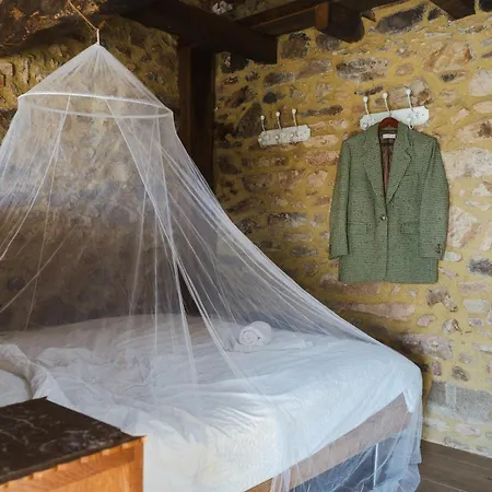 Domaine Bonneblond Apartman Saint-Désiré